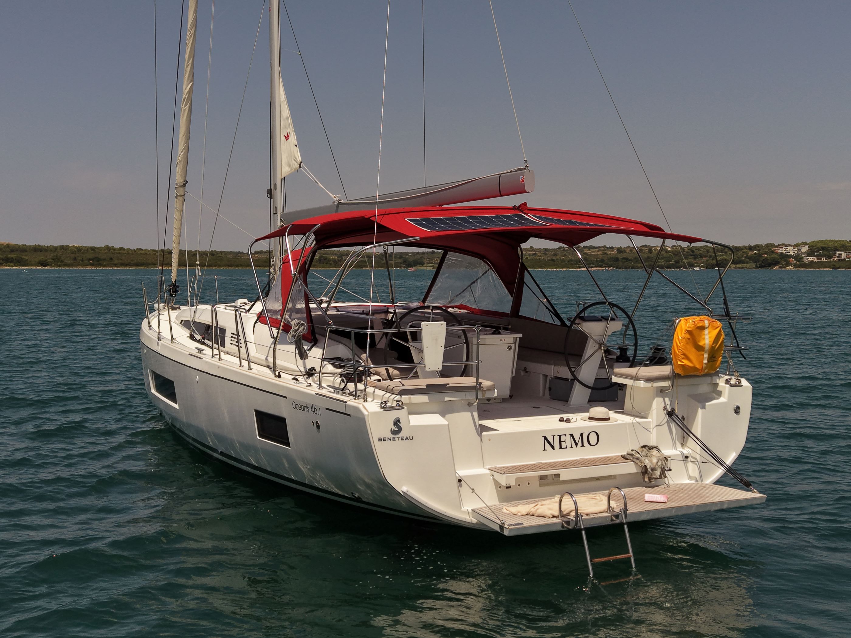 Yacht image 12