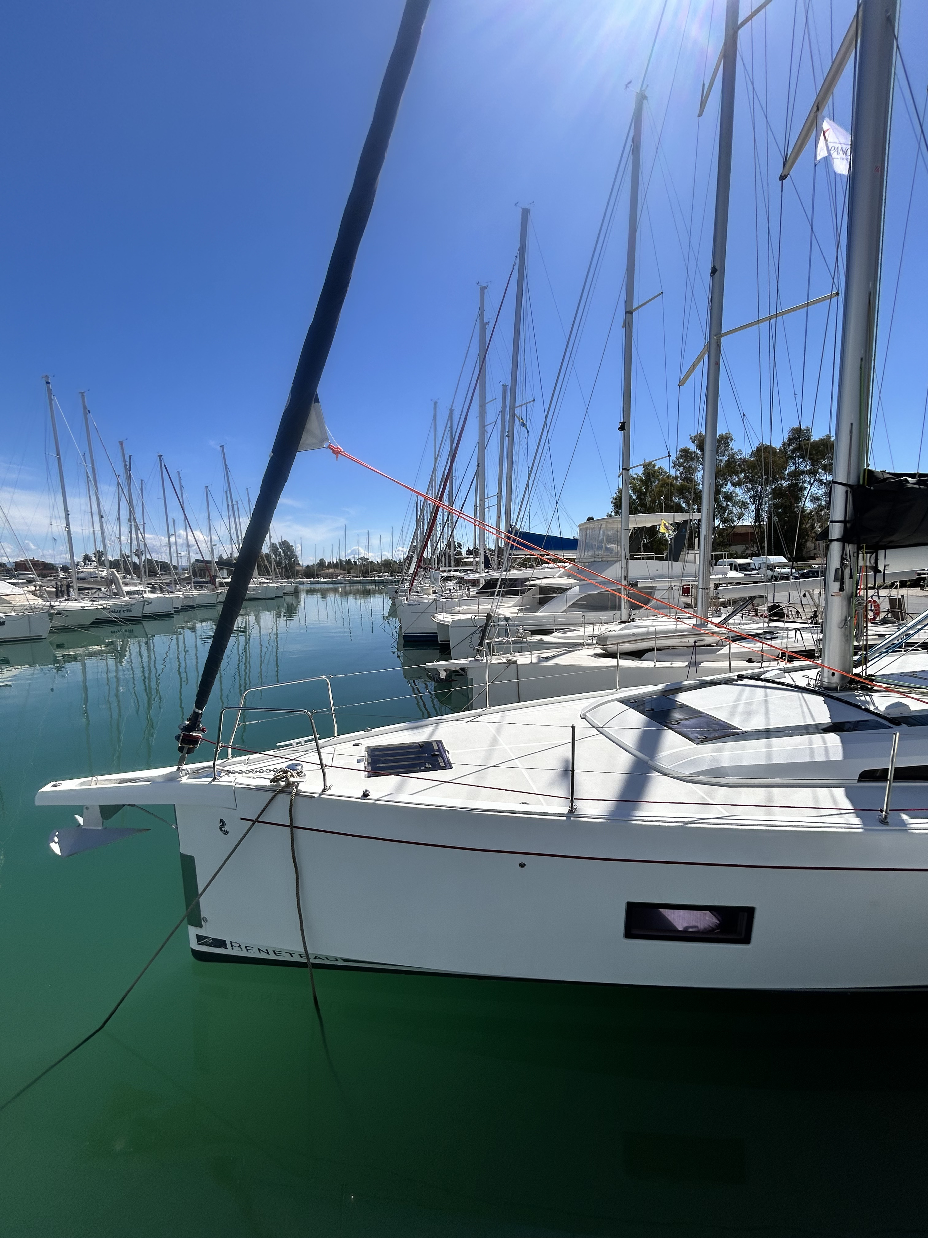 Yacht image 16