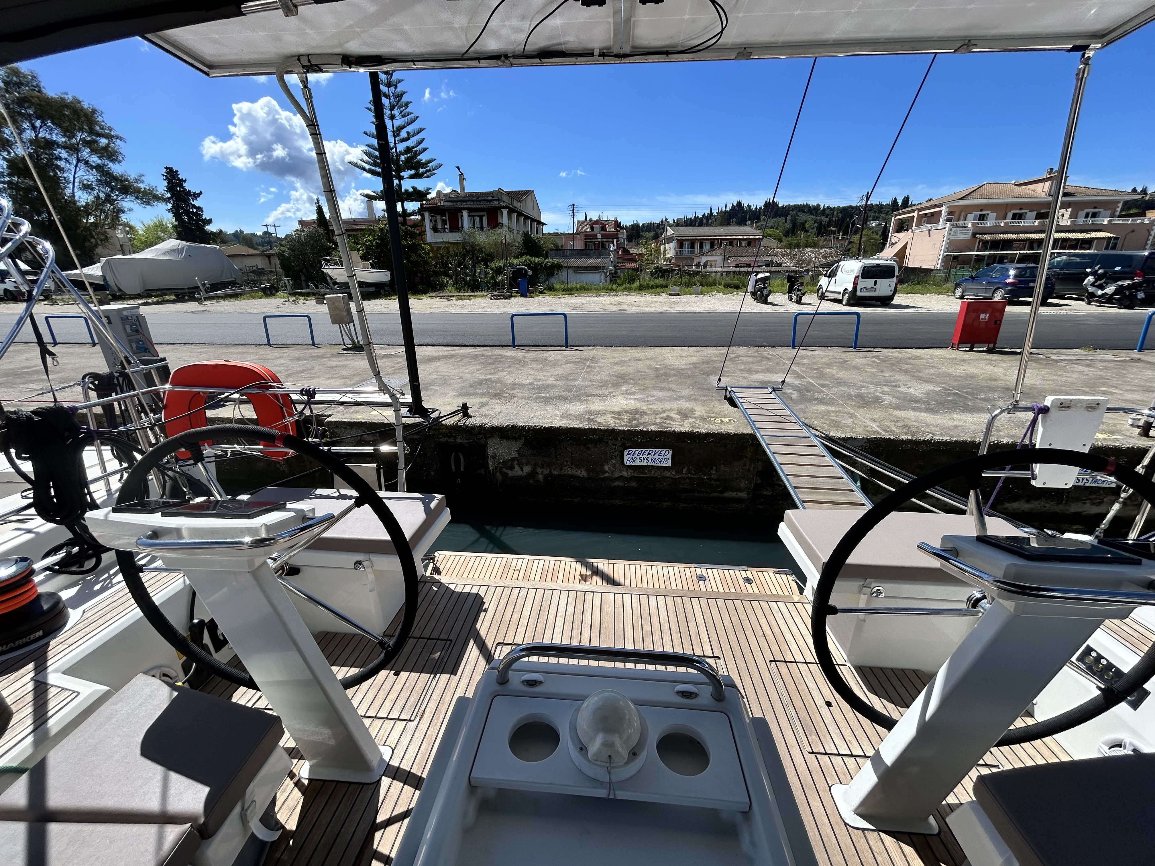 Yacht image 20