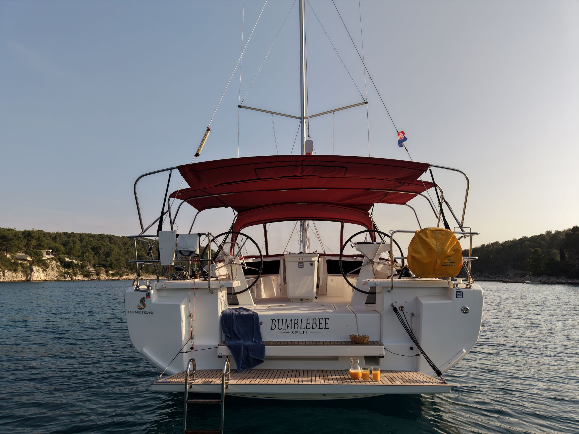 Yacht image 23