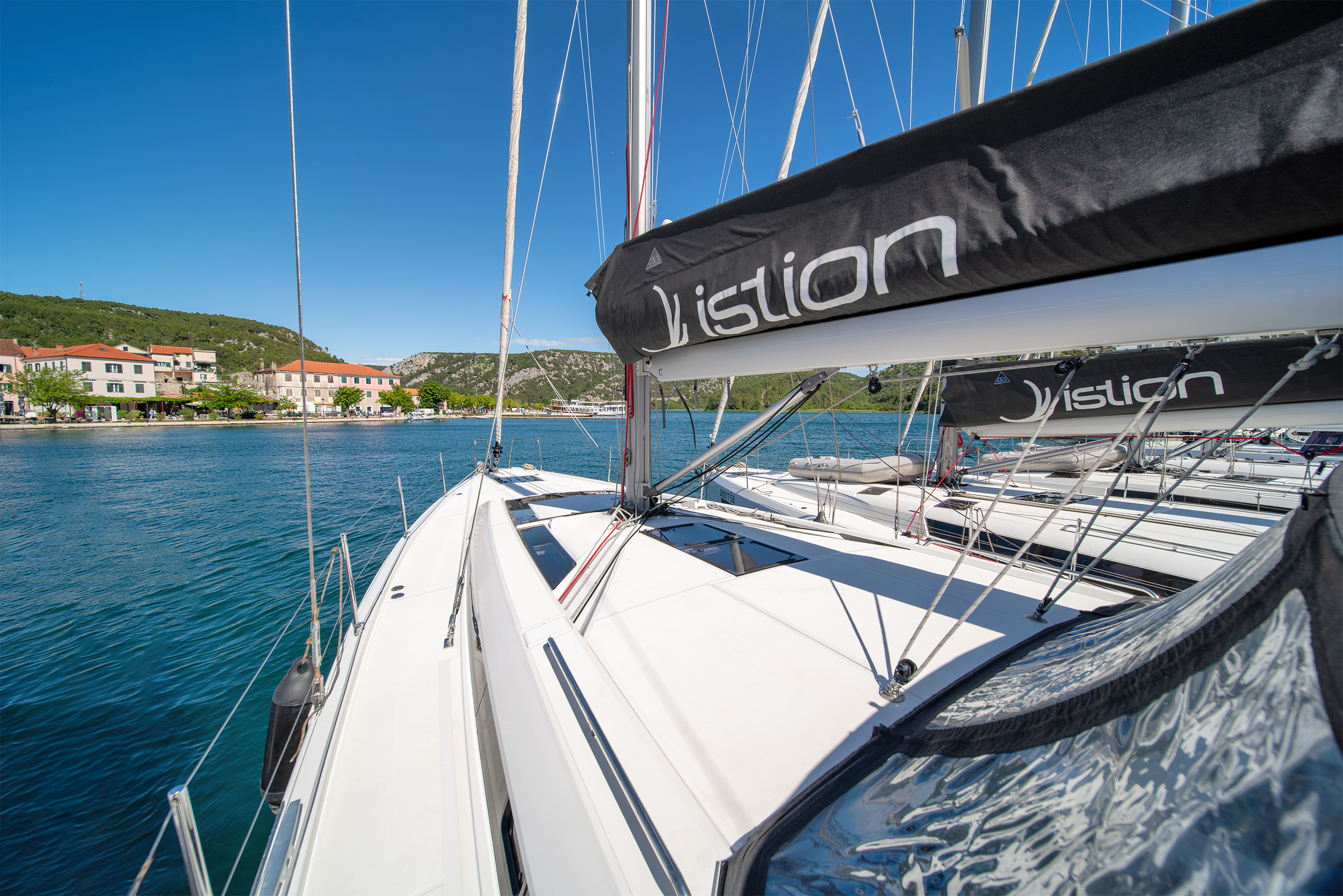 Oceanis 51.1 (5+1 cab) A/C & GEN, Skradin