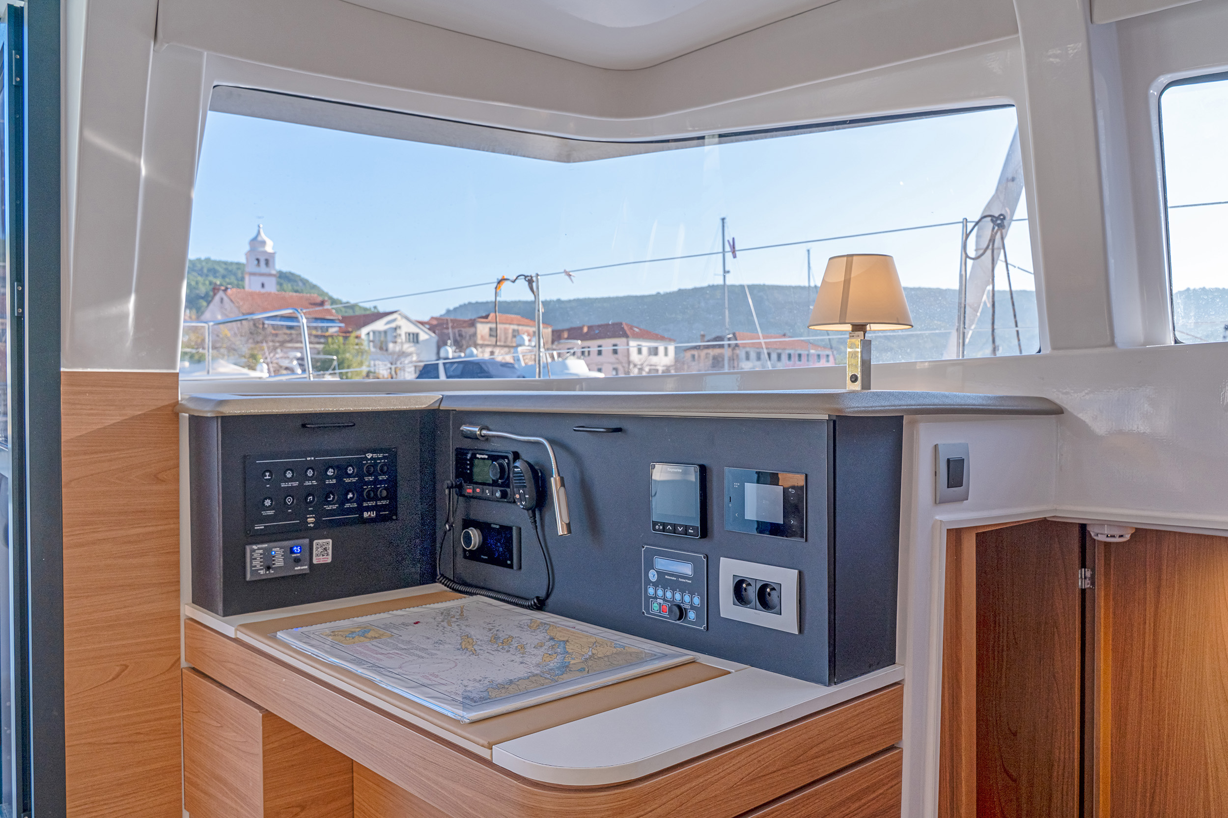 Bali 4.2 A/C & GEN & WM, Skradin