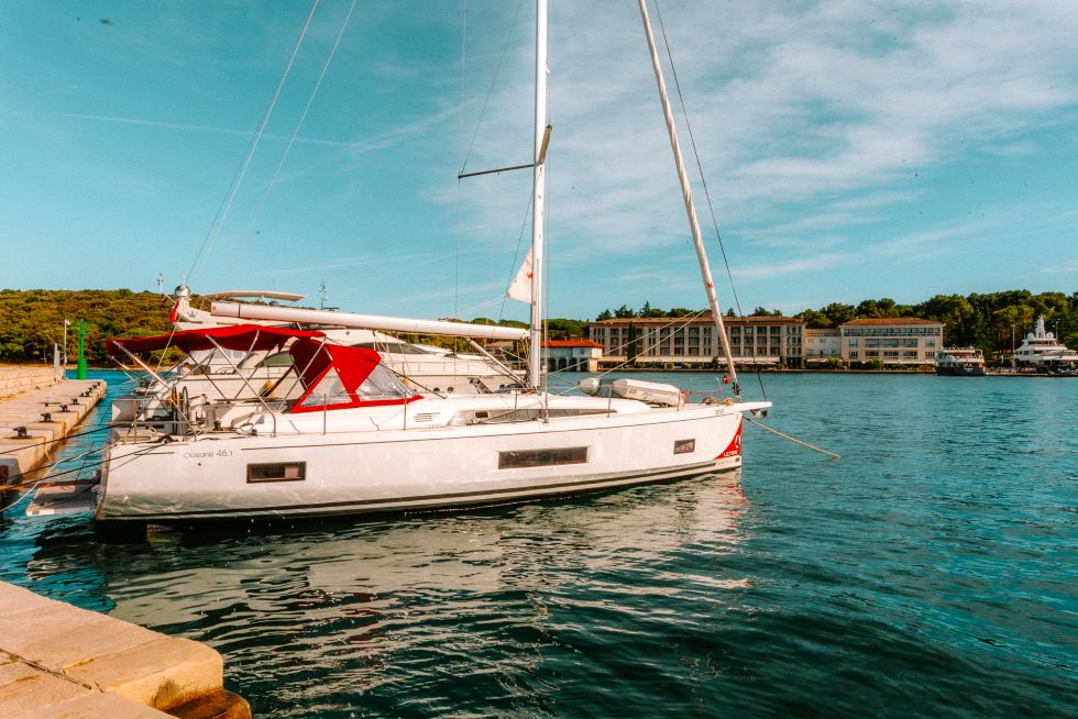 Yacht image 7