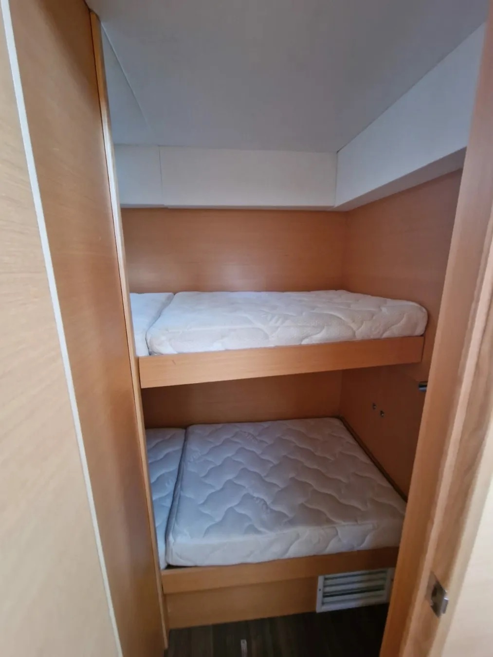 Dufour 48 CAT, Palermo