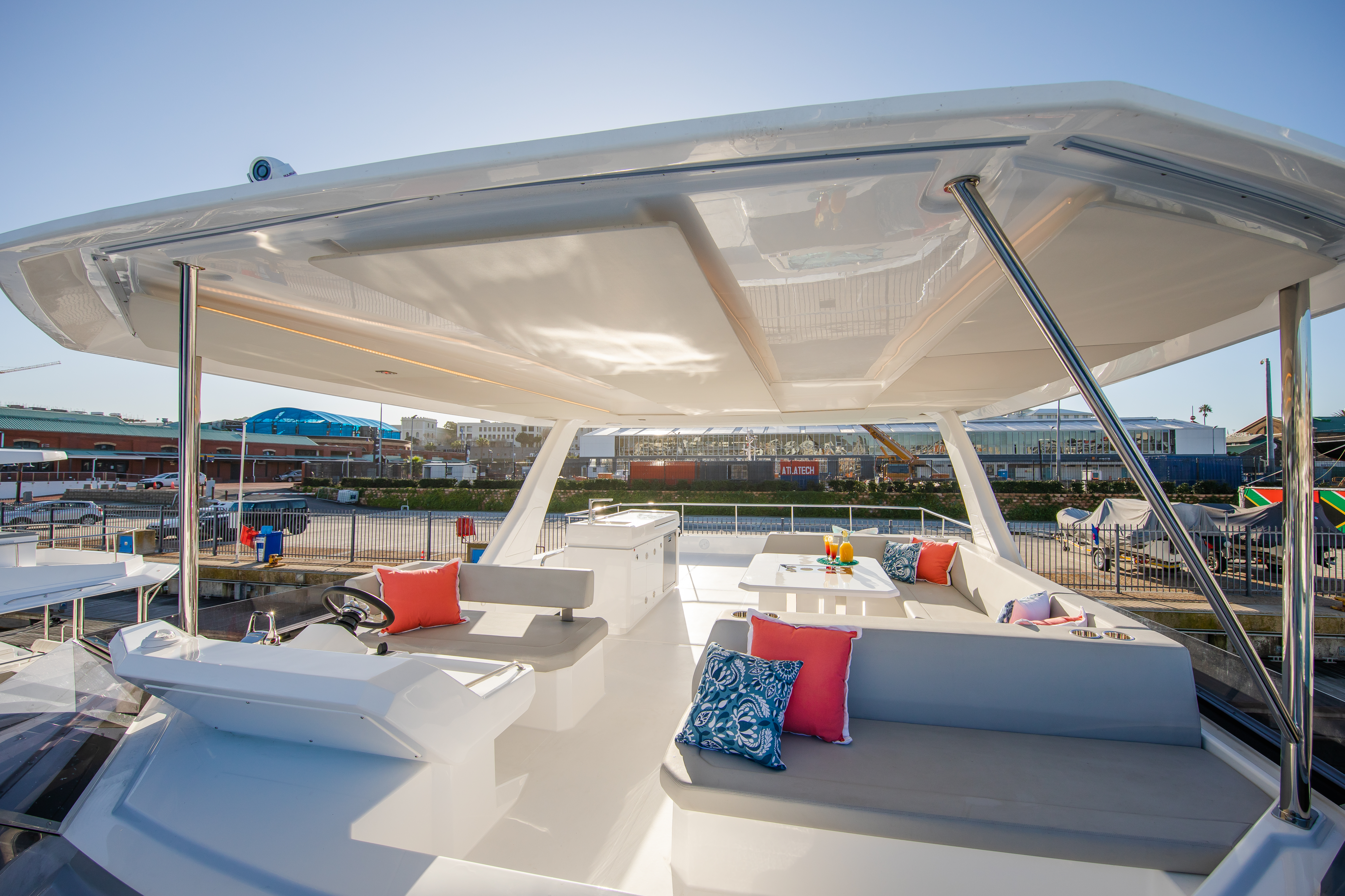 Leopard 53 PC, Road Town