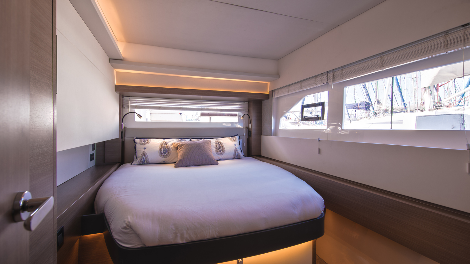 Leopard 53 PC, Road Town