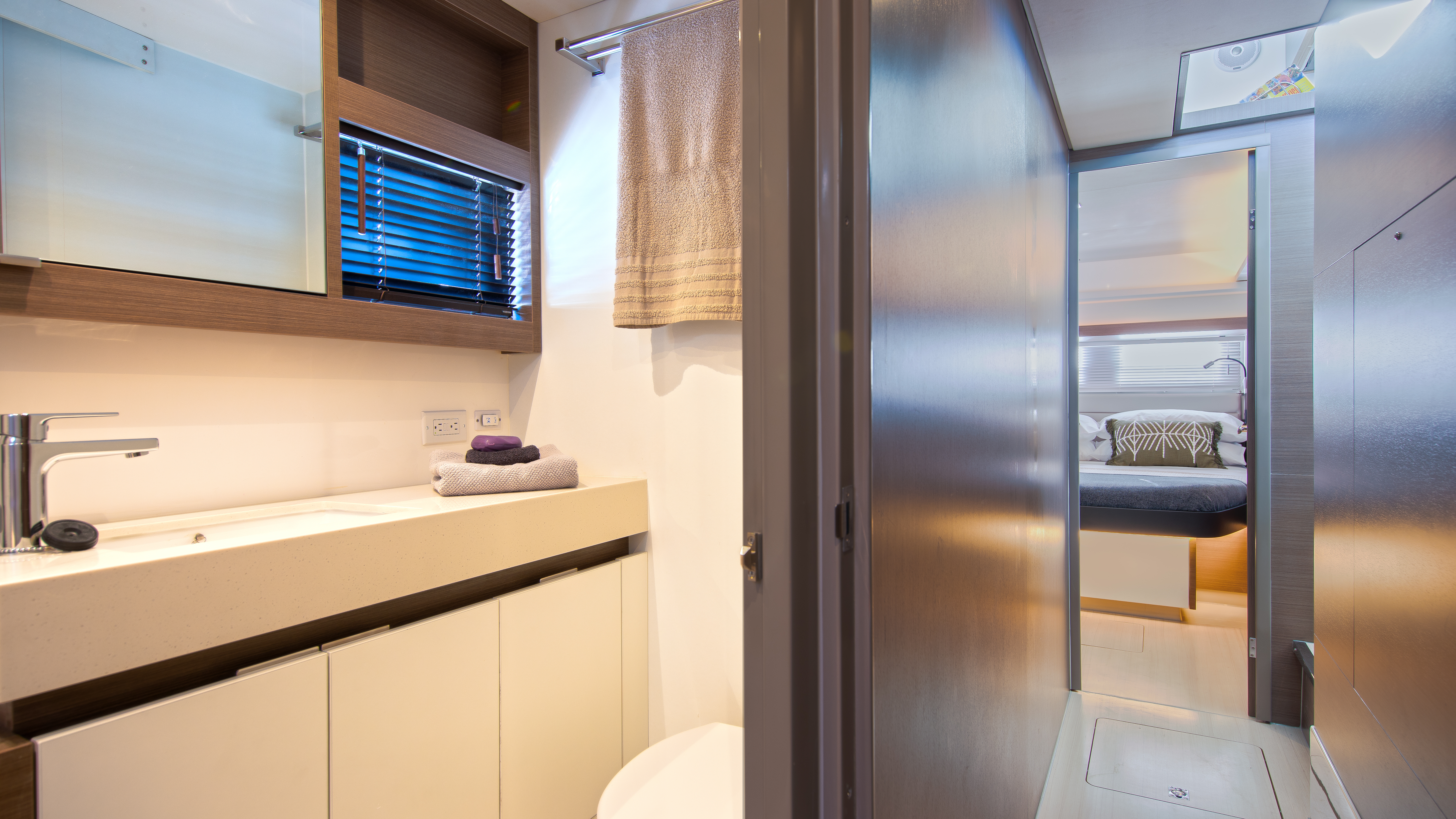 Leopard 53 PC, Road Town