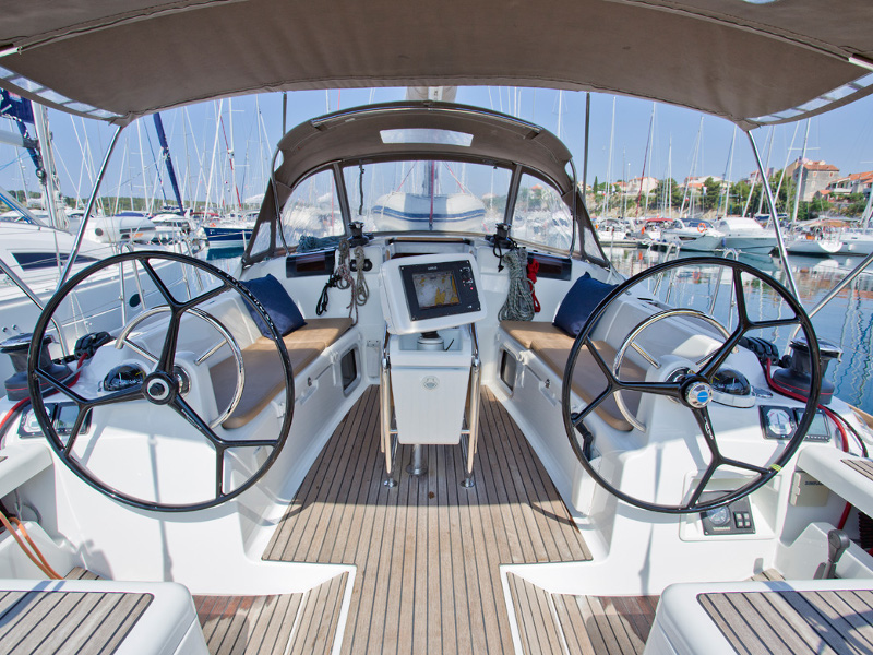 фото Sun Odyssey 409 5
