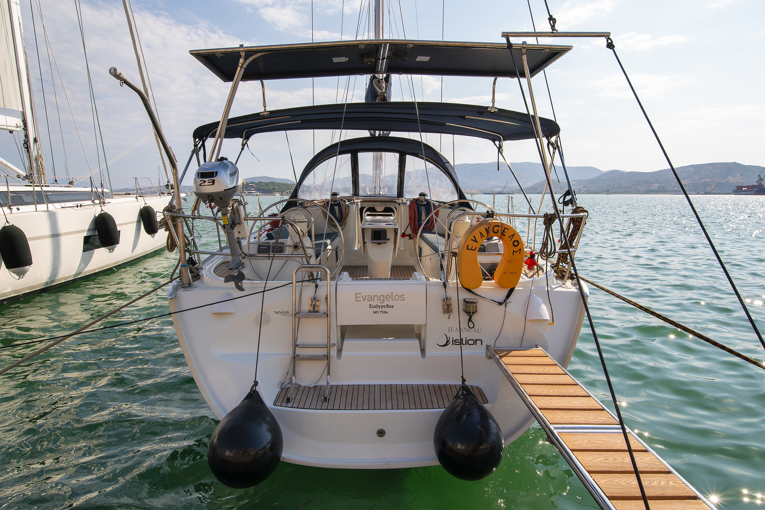 Yacht image 11