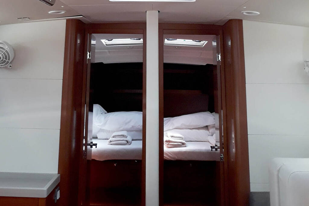 Oceanis 46.1, Alimos