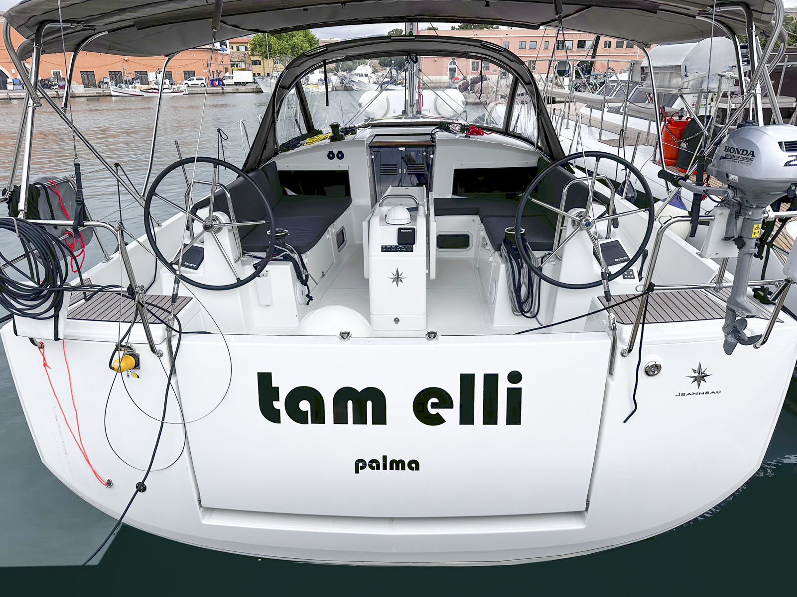 Tam Elli, Main image