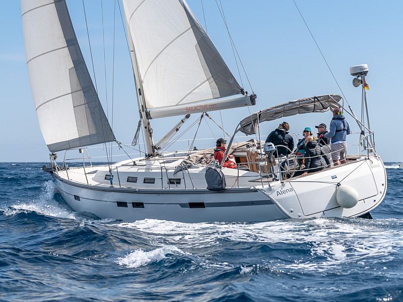 Alena, Main image