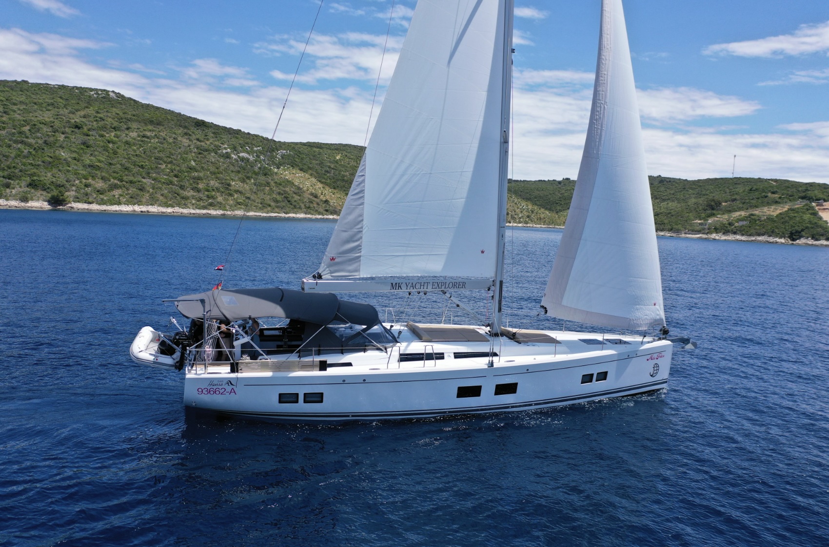 Main yacht image