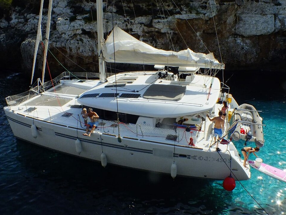 Vamos Elli, Main image