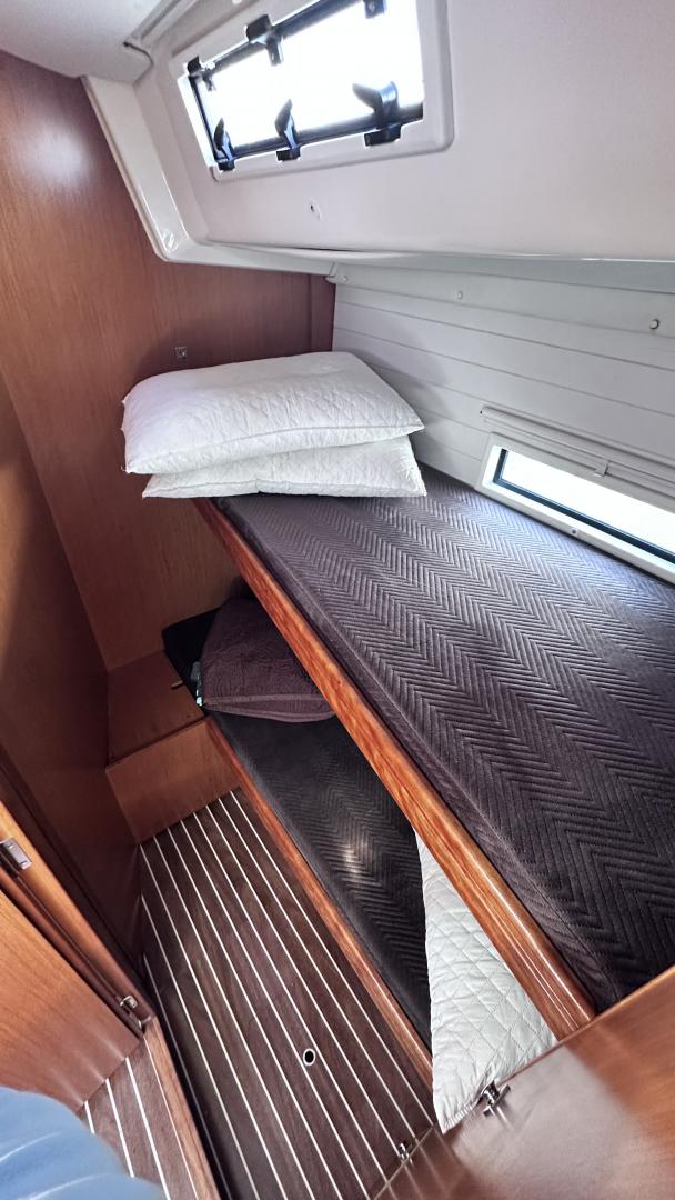 Bavaria Cruiser 56, Alimos