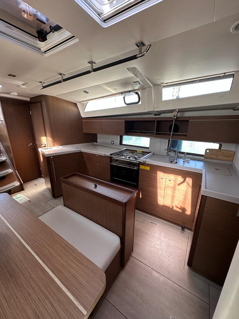 Oceanis 46.1, Alimos