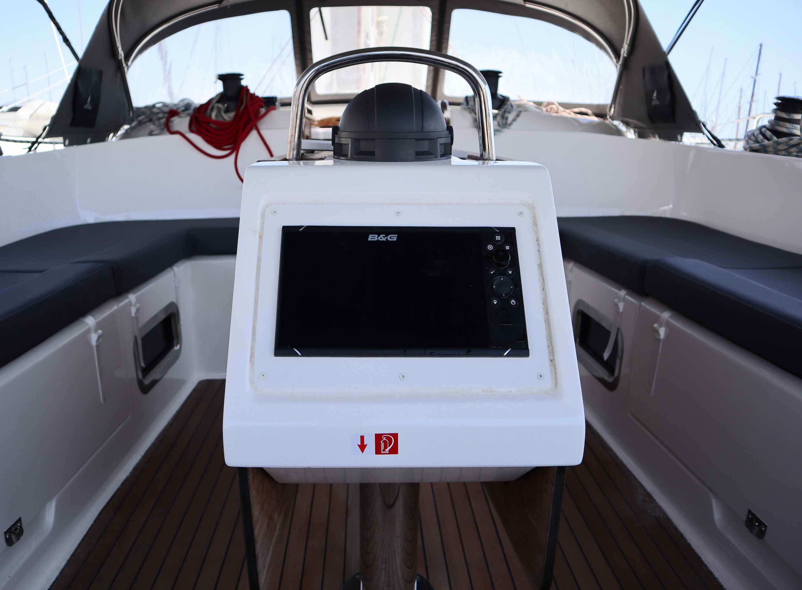 Yacht image 30