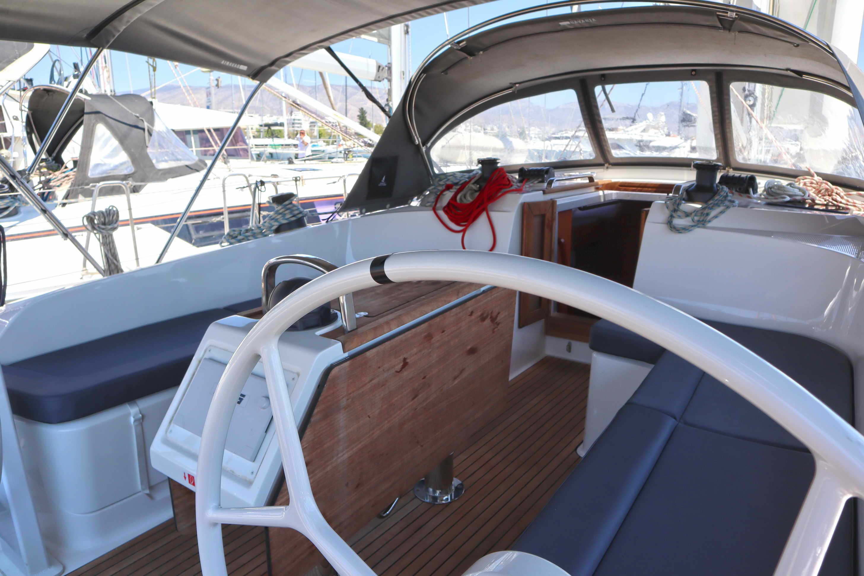 Yacht image 26