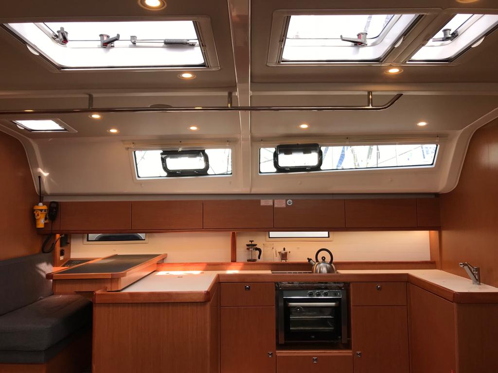 Bavaria Cruiser 51, Alimos