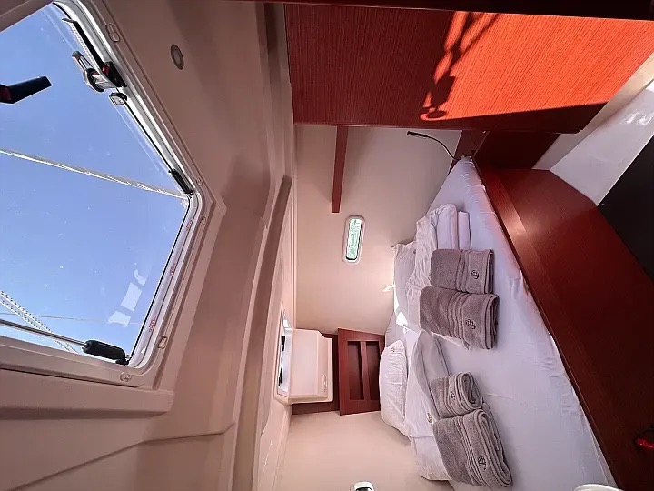 Yacht image 23