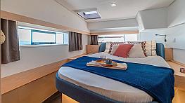 Fountaine Pajot 44  A/C & GEN & WM