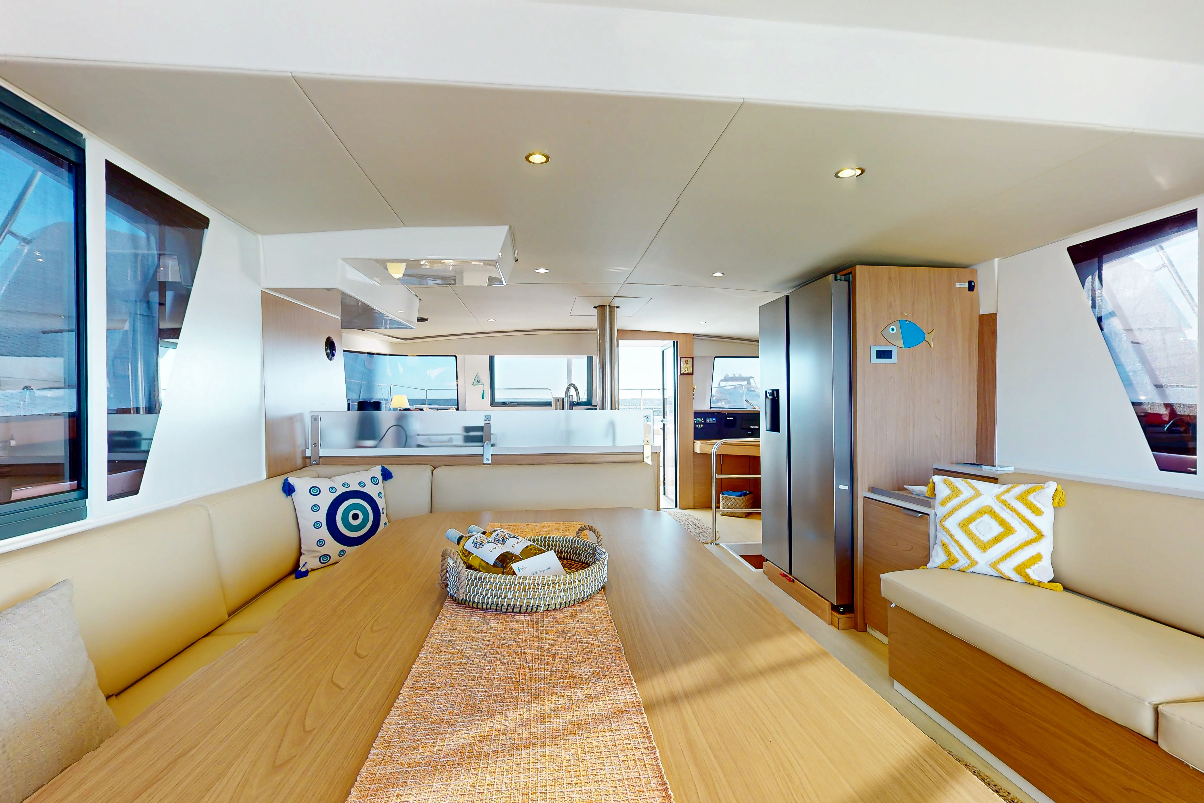 Yacht image 35