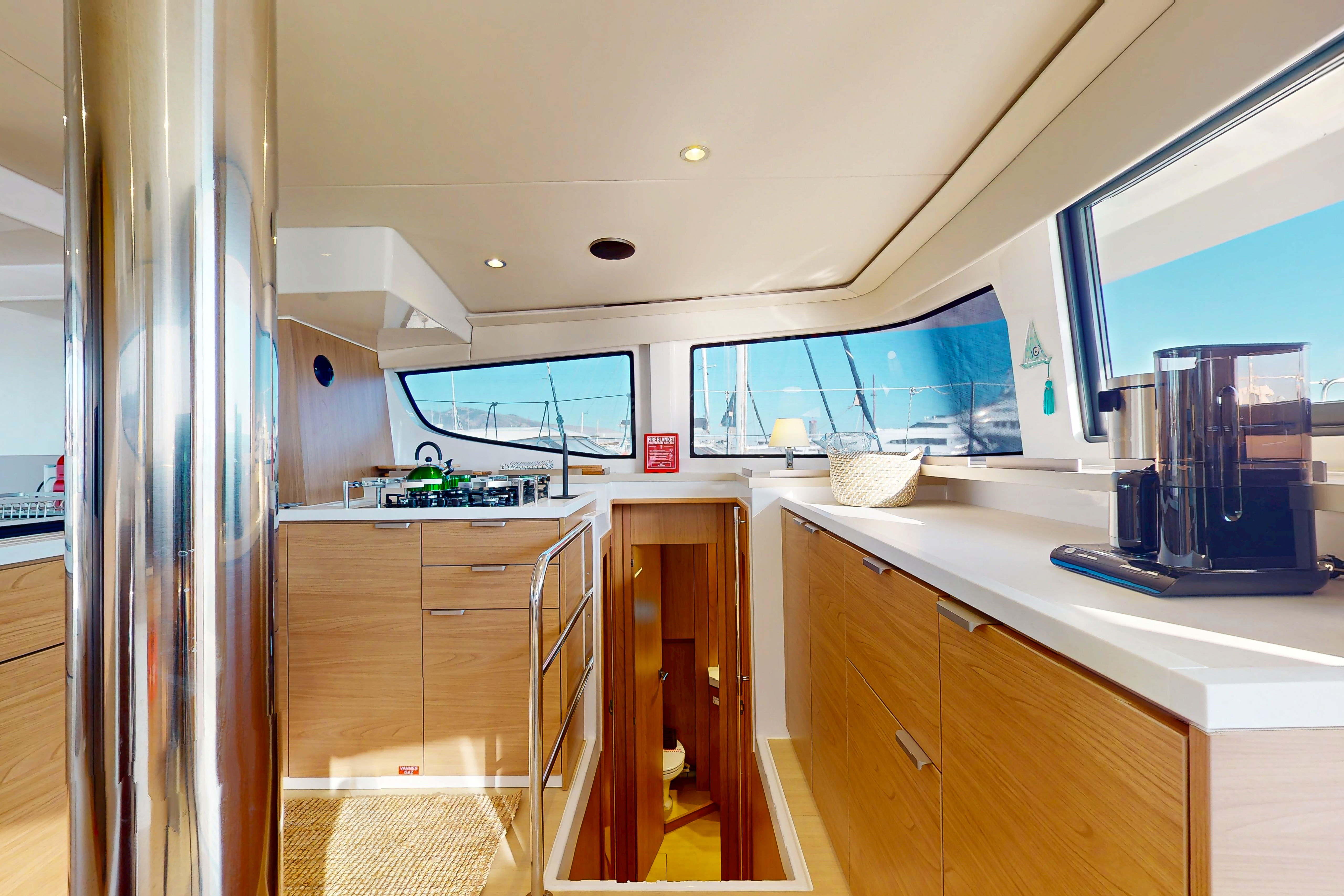 Yacht image 13