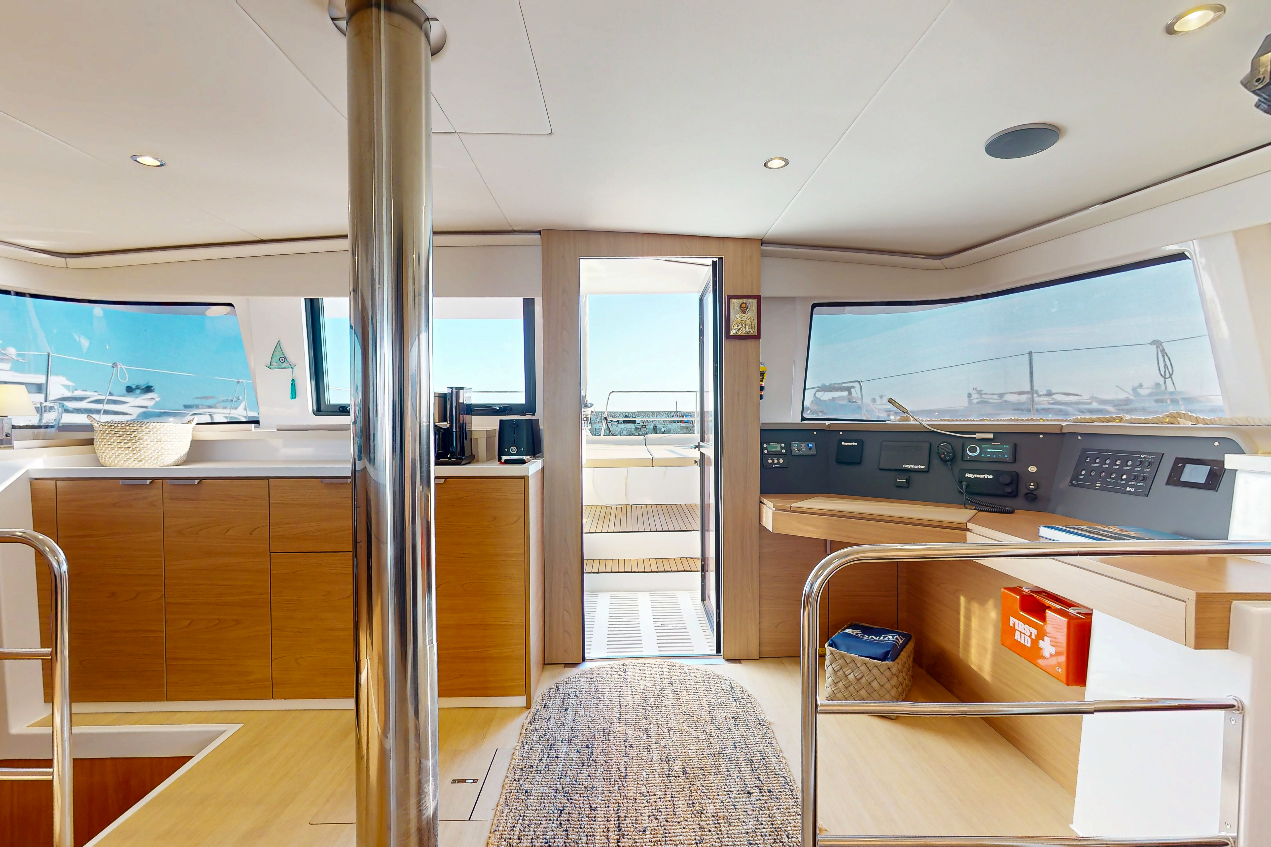 Yacht image 31