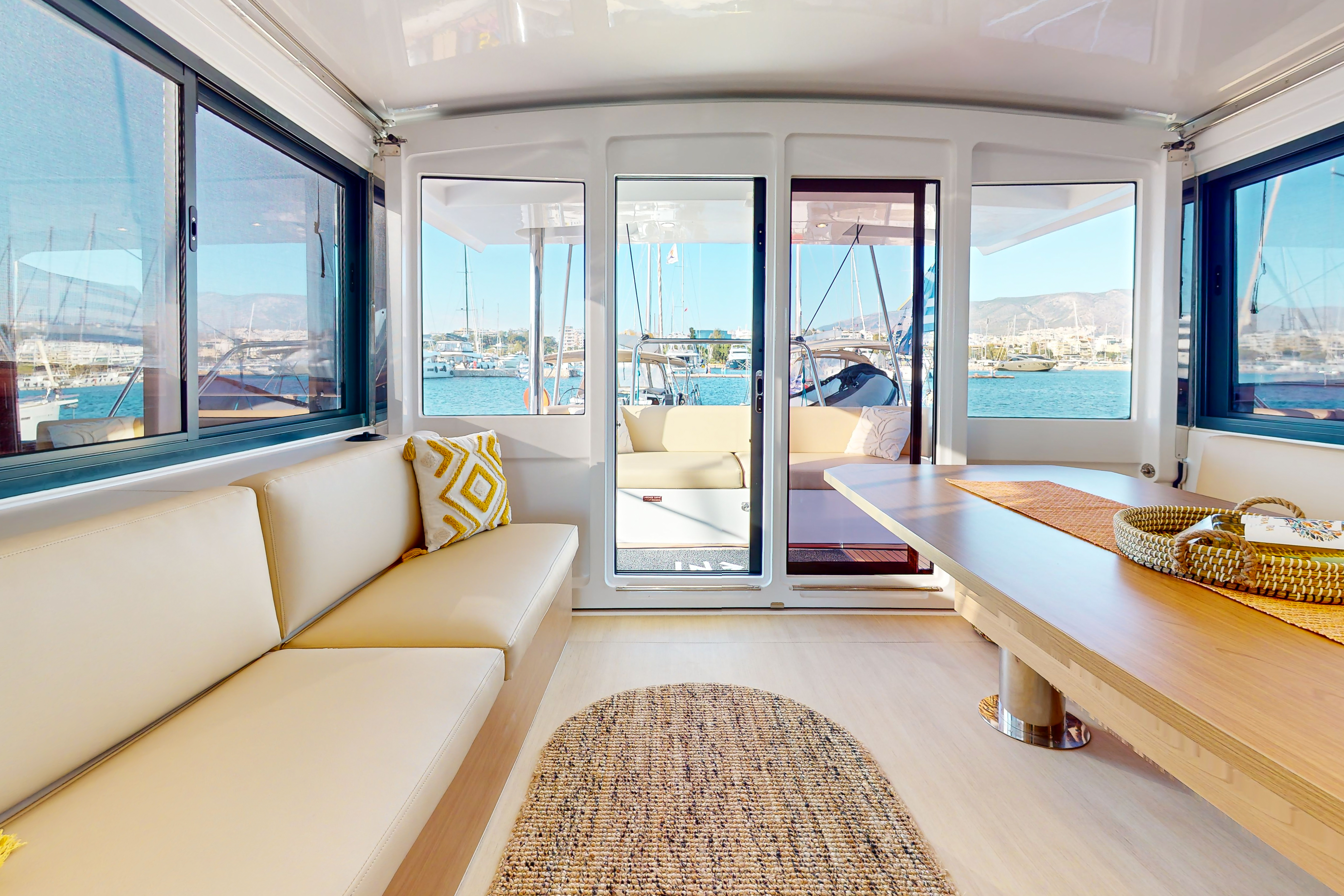 Yacht image 29