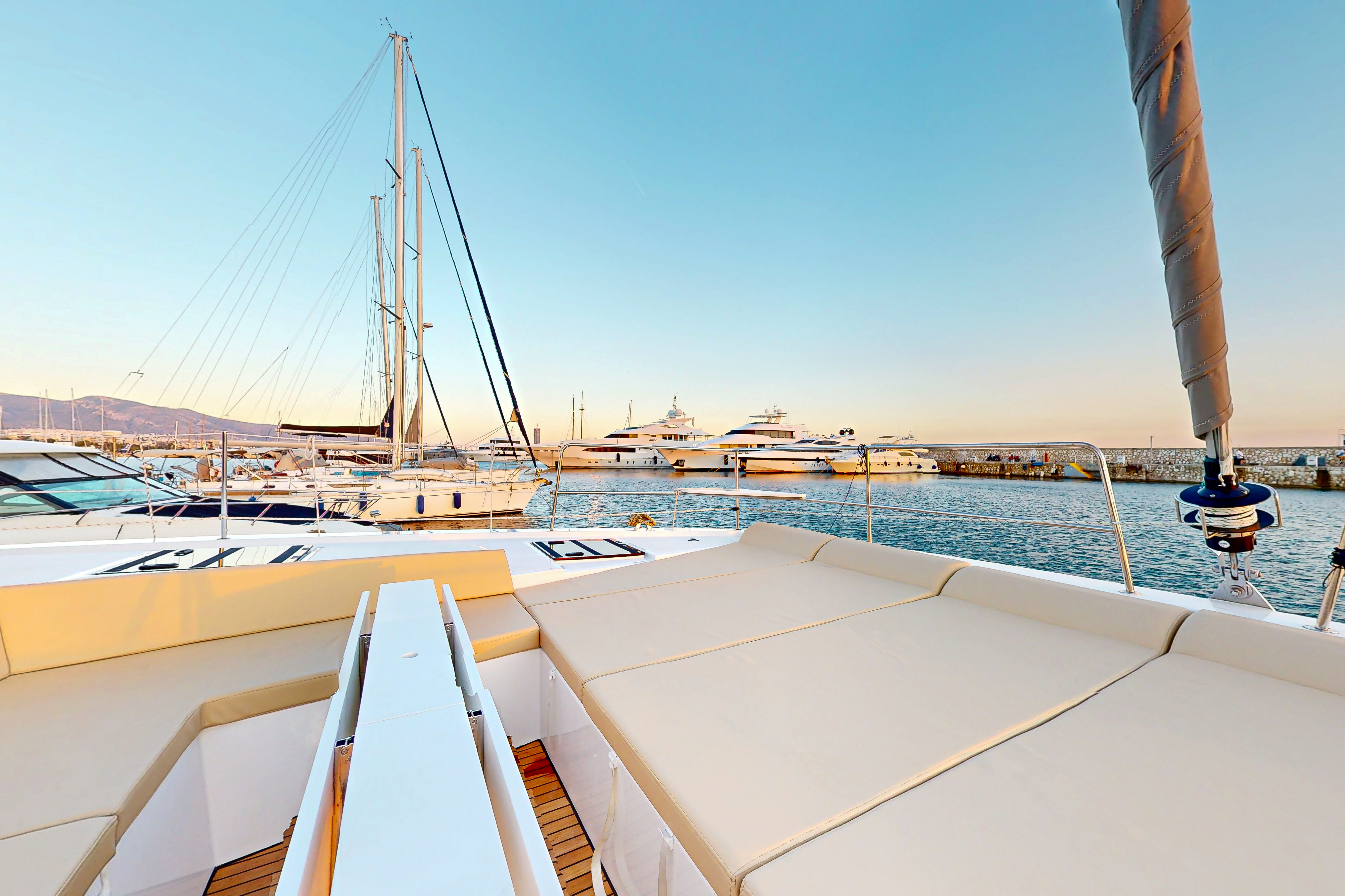 Yacht image 20