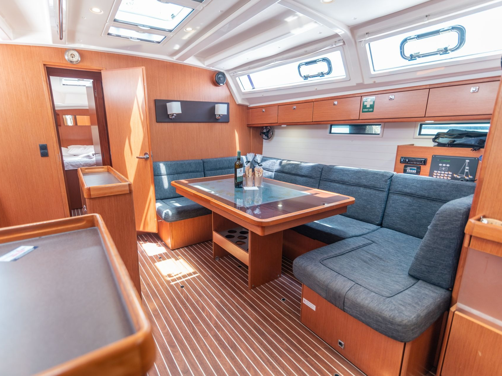 Bavaria Cruiser 46, Kos