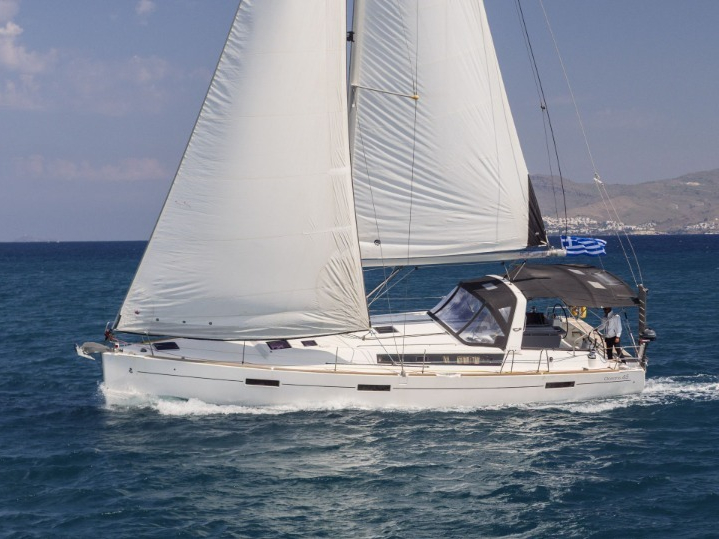 Oceanis 45, Kos
