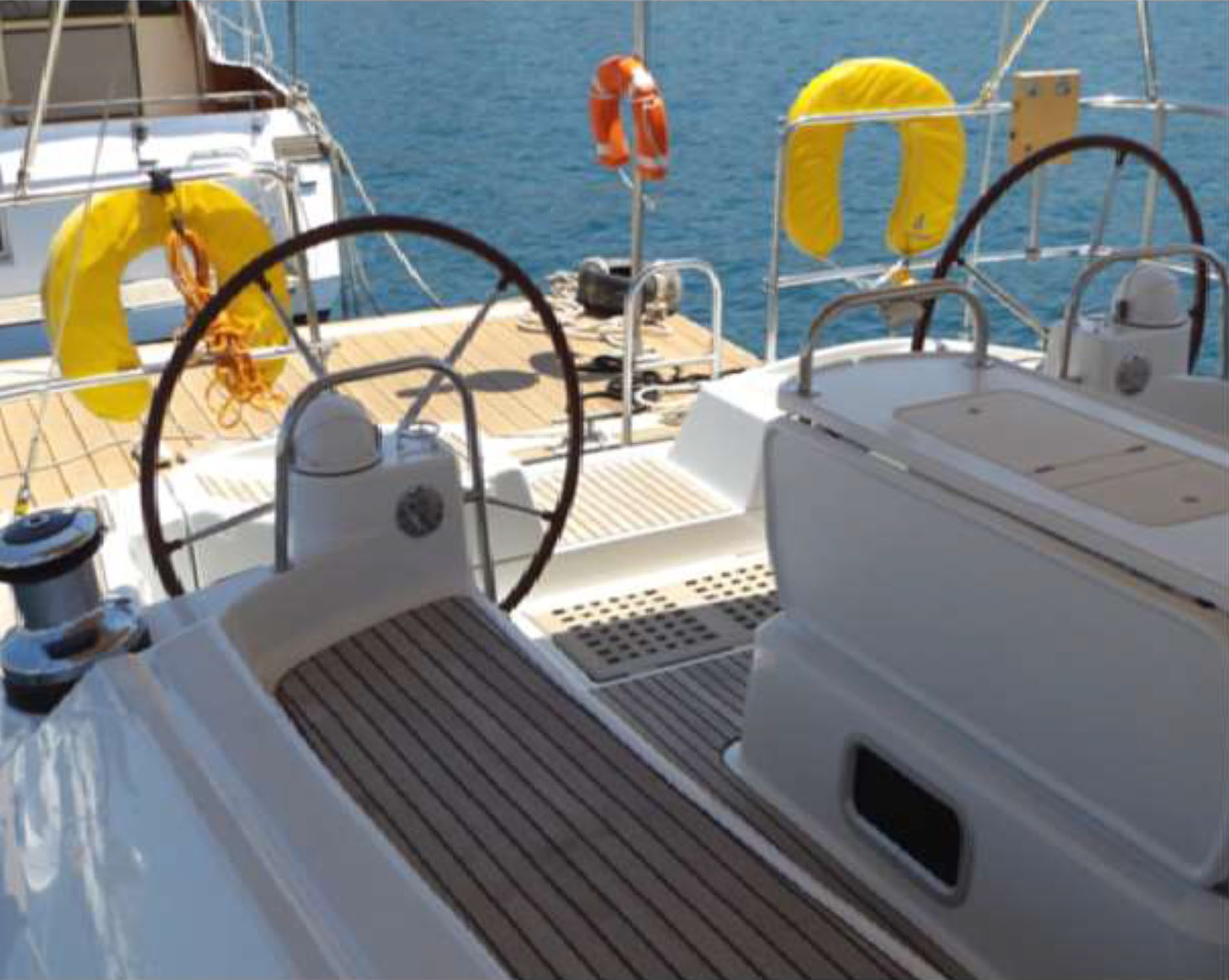 Yacht image 13