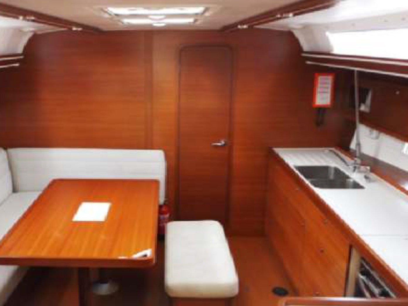 Yacht image 20