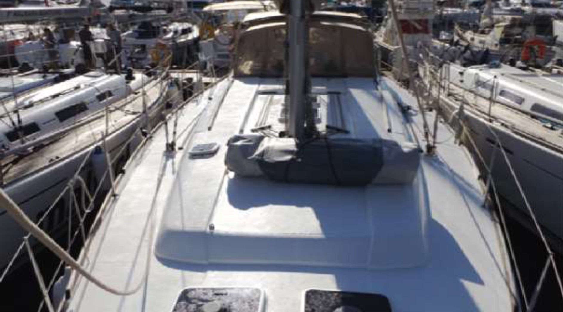 Yacht image 9