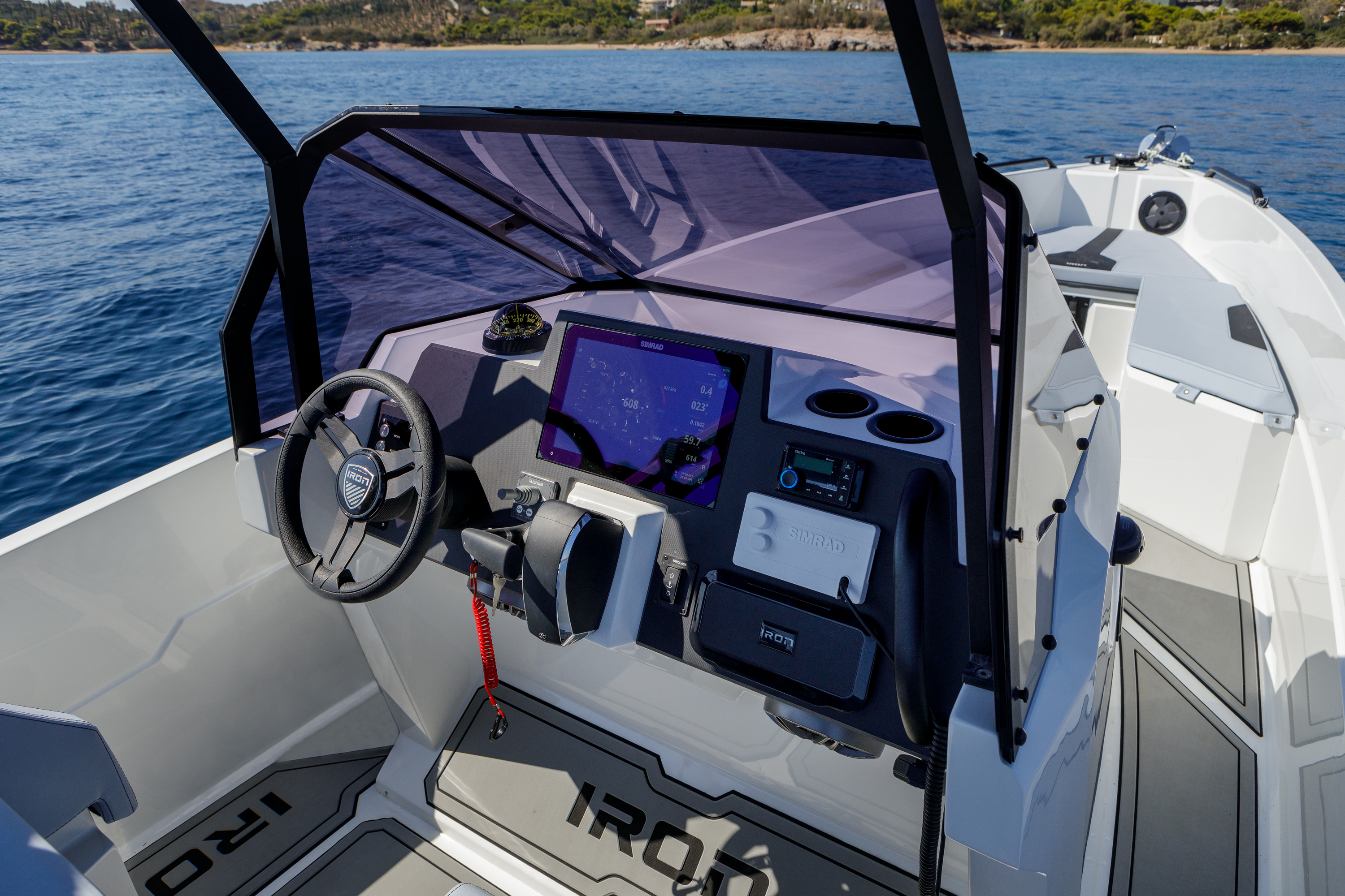 Iron 827, Porto Cheli