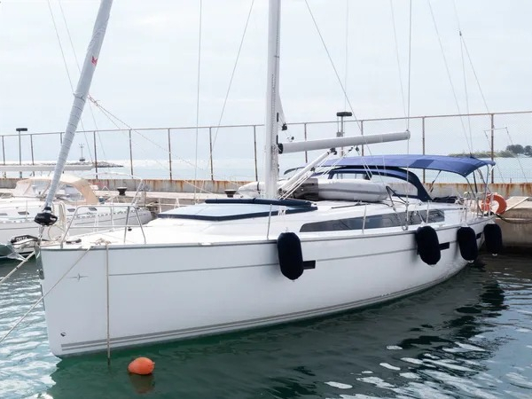 Bavaria Cruiser 46, Volos