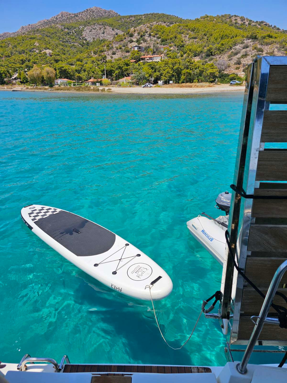 Secondary yacht image