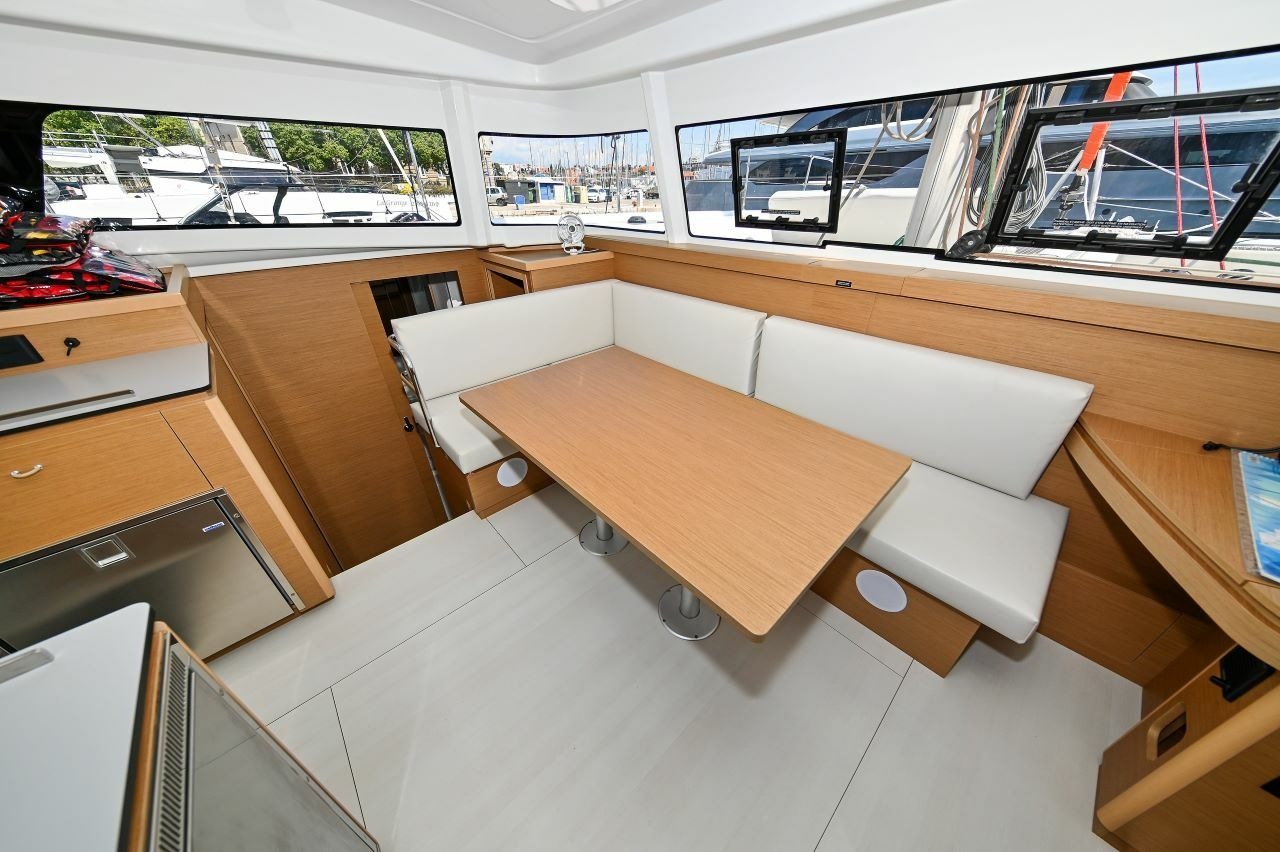 Yacht image 24