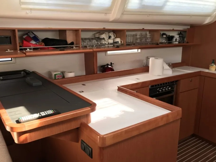 Bavaria Cruiser 51, Alimos