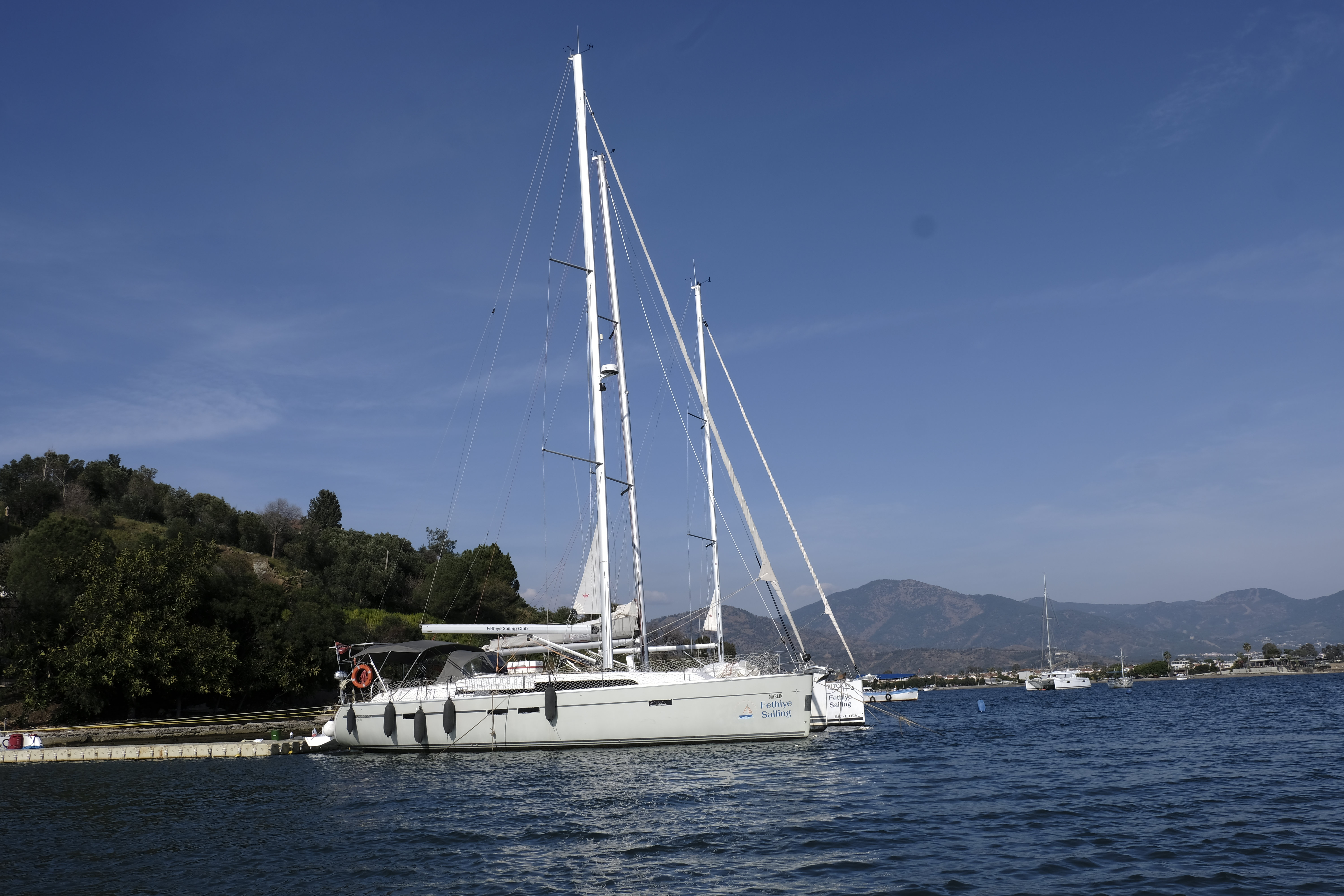 Yacht image 11