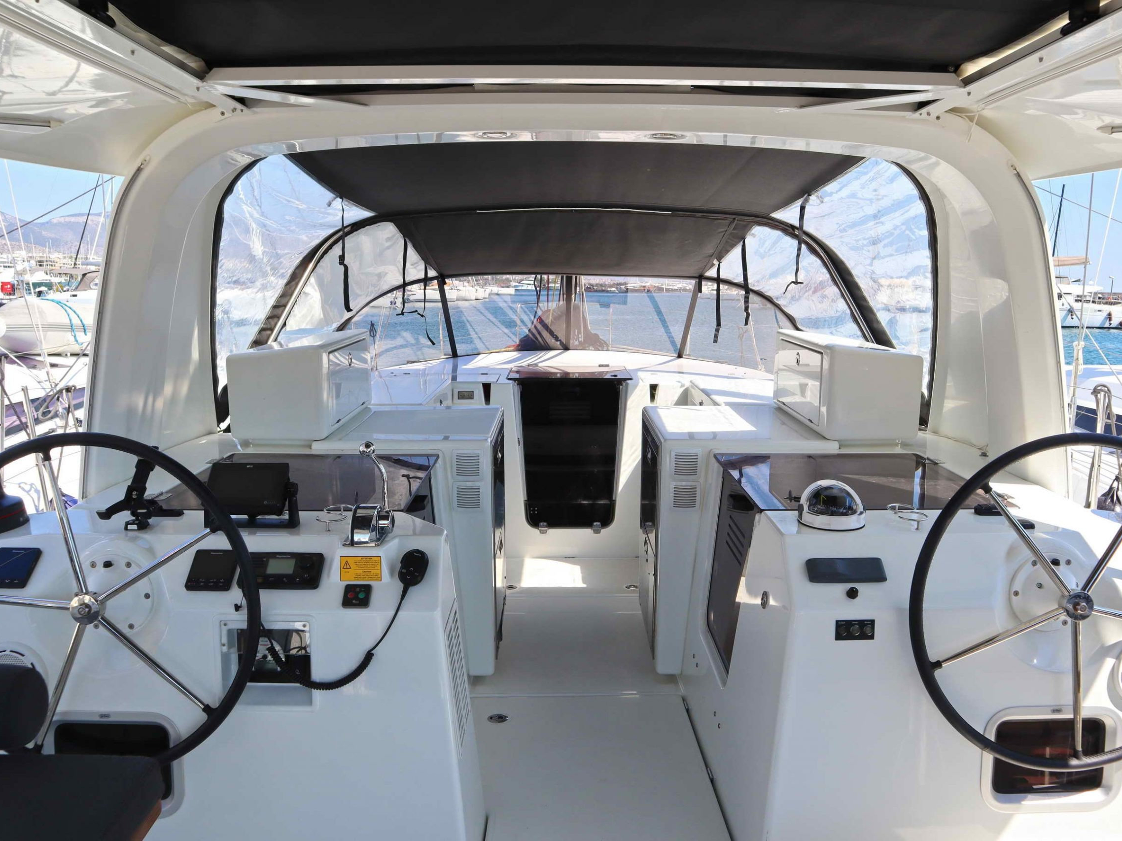 Yacht image 25