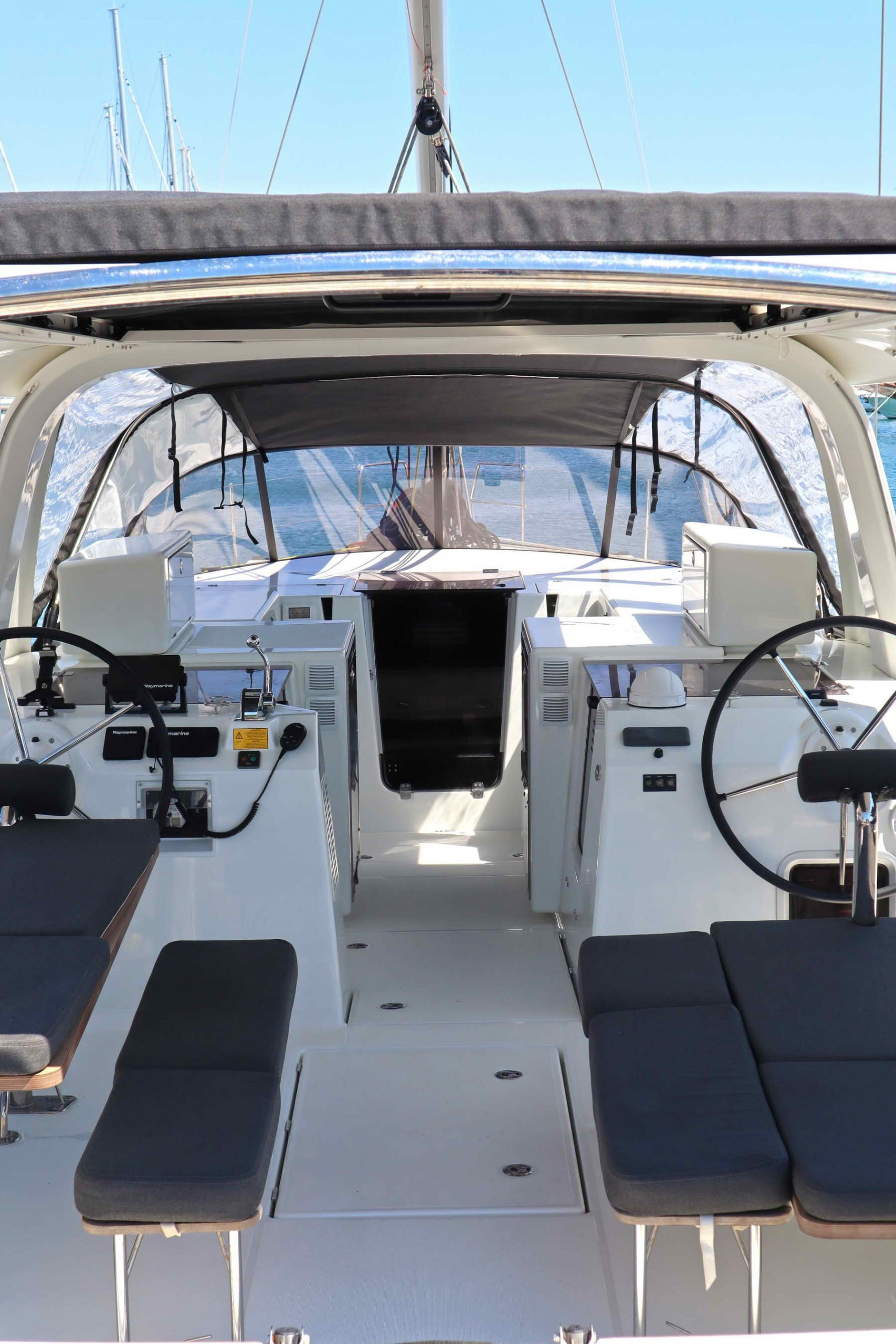 Yacht image 22