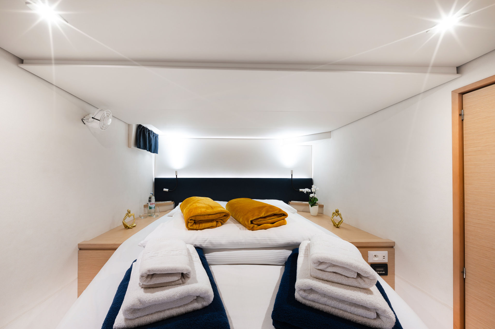 Secondary yacht image