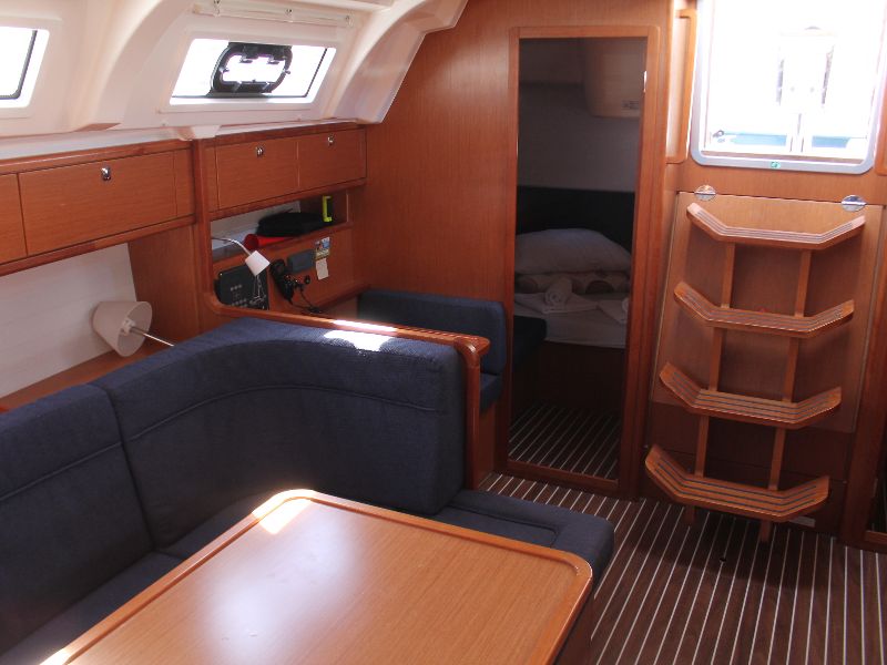 фото Bavaria Cruiser 41 16