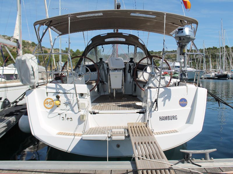 Sun Odyssey 379