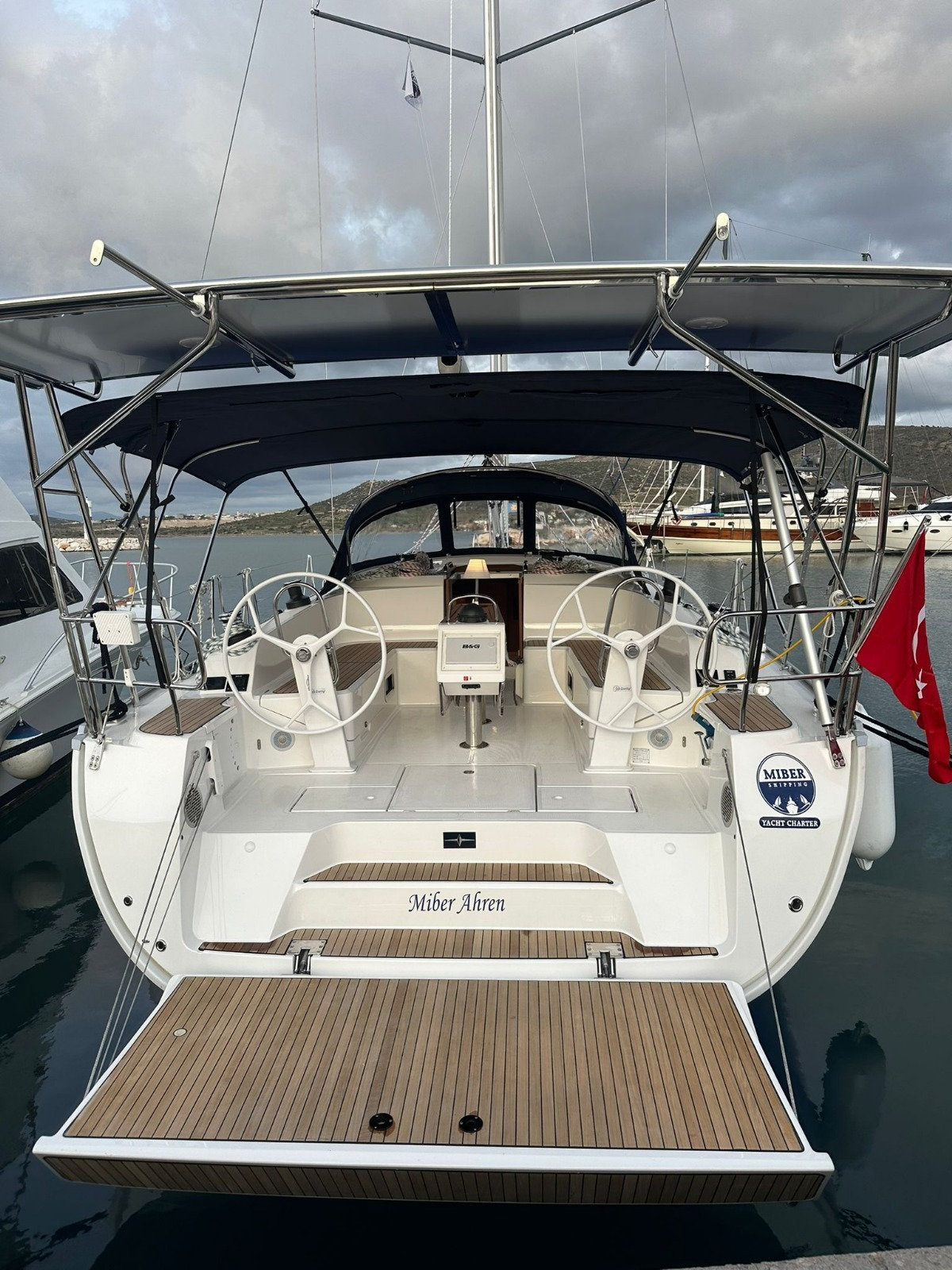 Yacht image 10