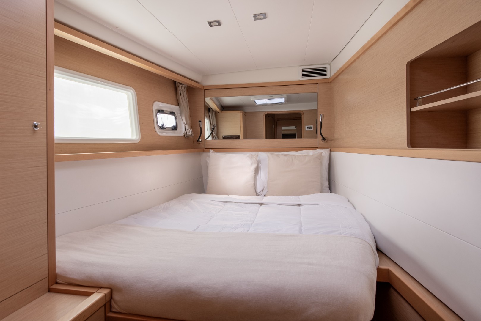 Yacht image 7