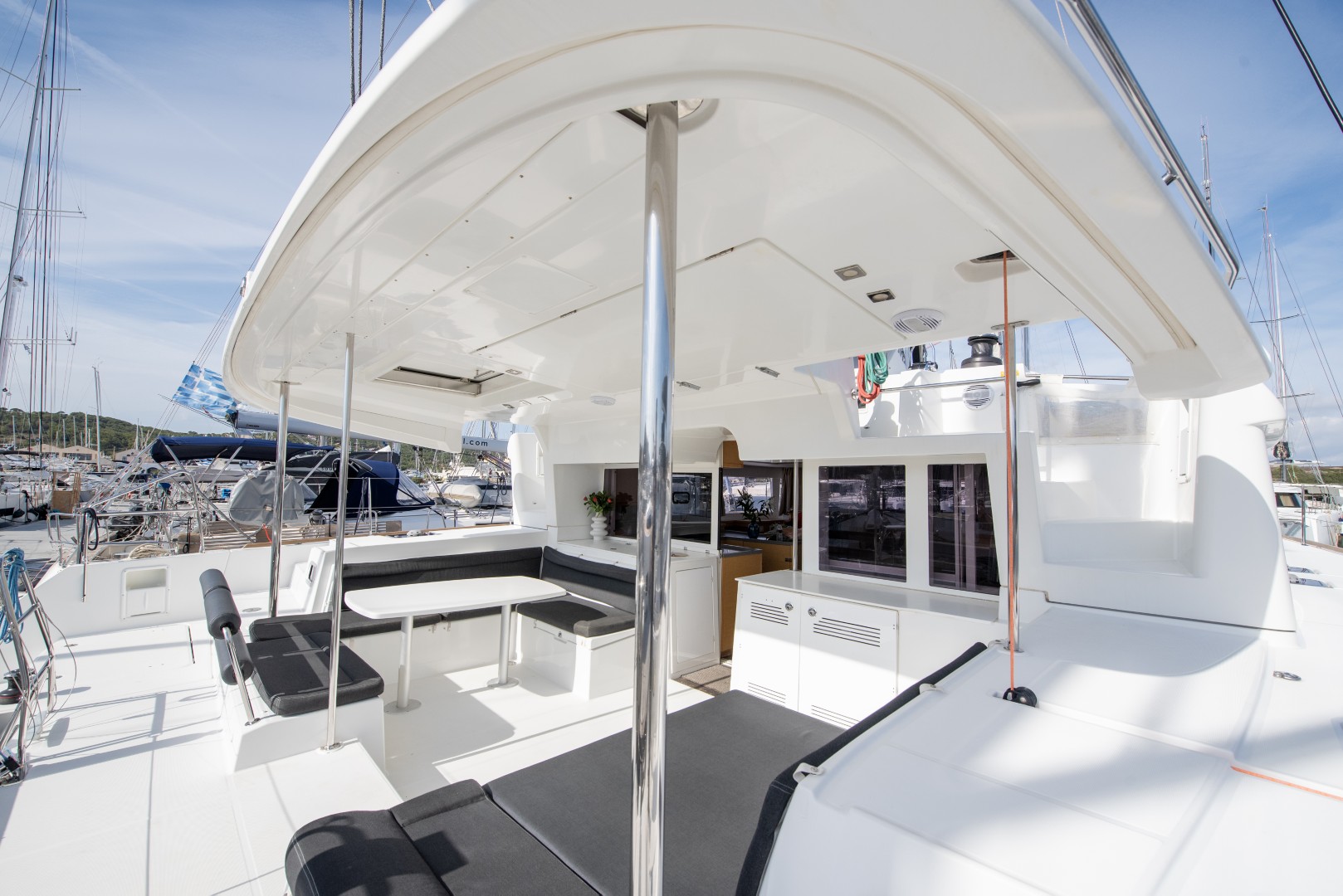 Yacht image 19