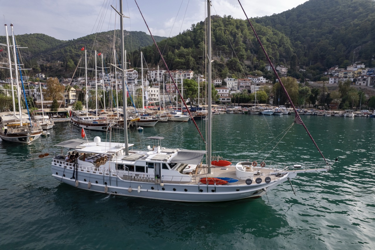 Diamond Lila Fethiye port